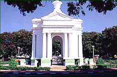 Park Monument Pondicherry Holiday Packages Tamil Nadu