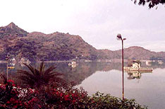Nakki Lake Mount Abu Holidays Rajasthan